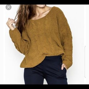 OnetheLand Slouchy Cable Knit Sweater